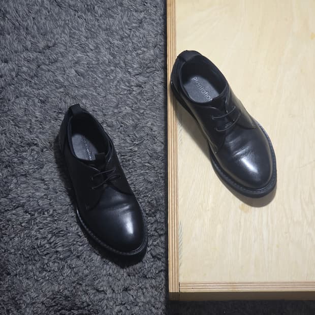 Issey miyake plantation leather shoes