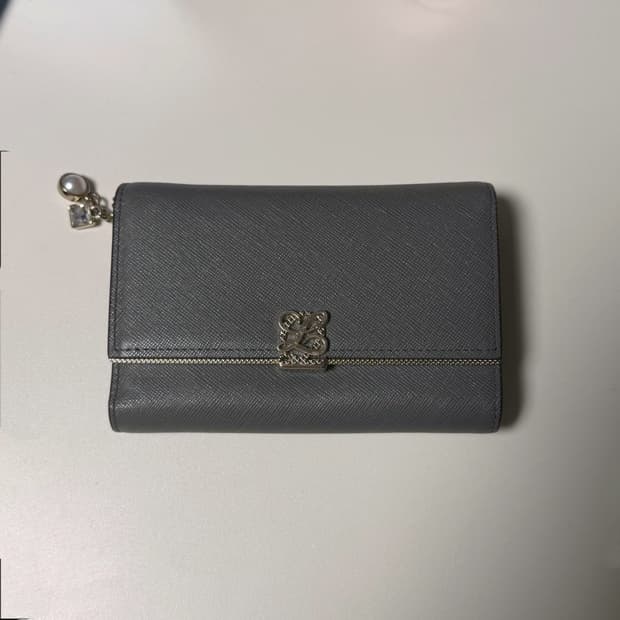 루이까또즈 지갑