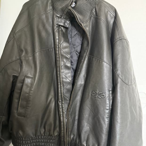 ertr 이알티알 레더 자켓