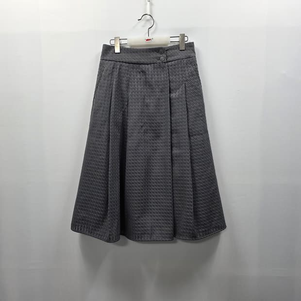 1139 칼라거펠드 KARL LAGERFELD 그레이 플레어 미디 스커트