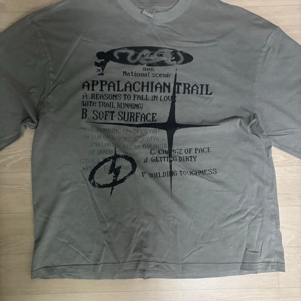 트래블 롱슬리브