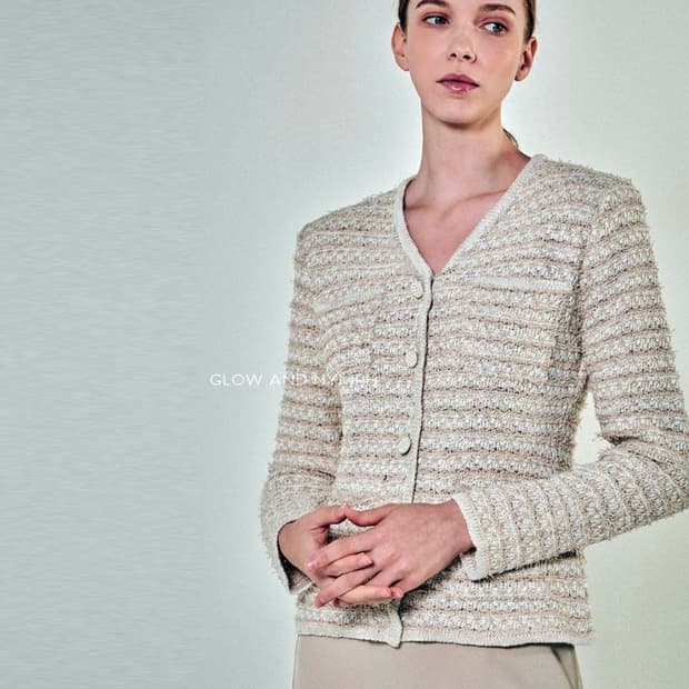 글로우앤님프(GLOW AND NYMPH) 테일 V넥 가디건 55-66