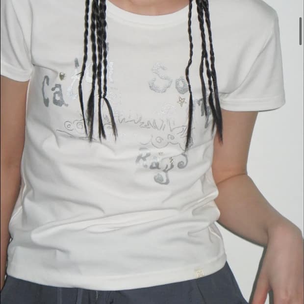 Catch Embroidery T-Shirt [Off White]