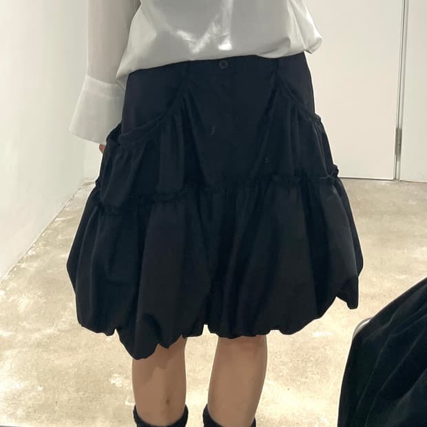 Noir Kei Ninomiya 2025ss 프릴 벌룬 쇼츠 블랙