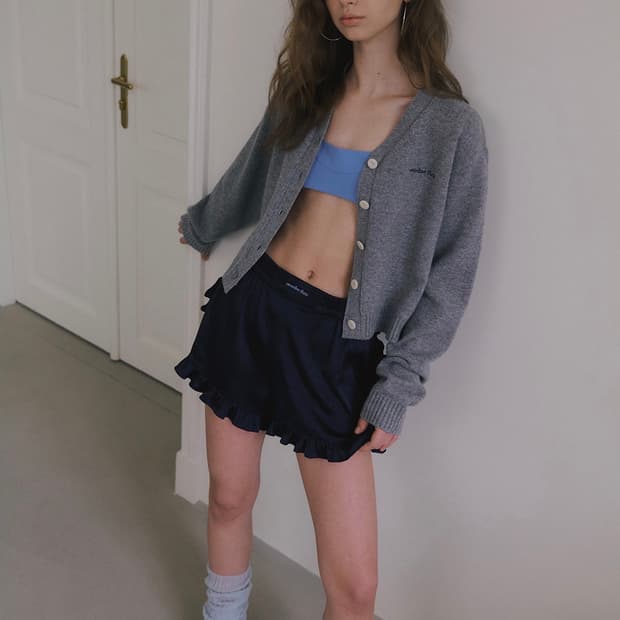 프릴 새틴 쇼츠 네이비