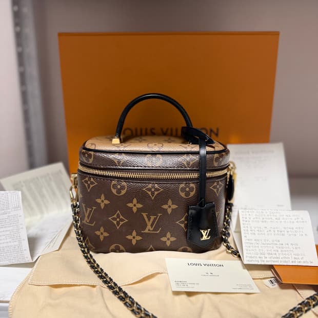 루이비통 베니티 백