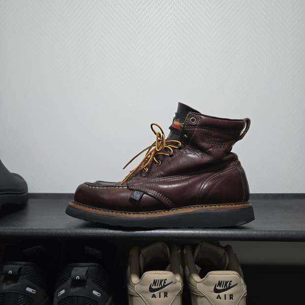 쏘로굿 120주년 한정판 목토 다크브라운 9.5 (275)