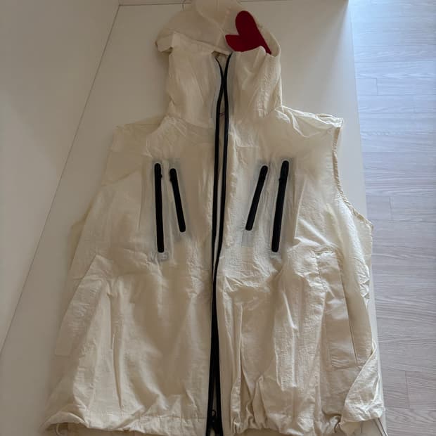 더뮤지엄비지터 바람막이 베스트