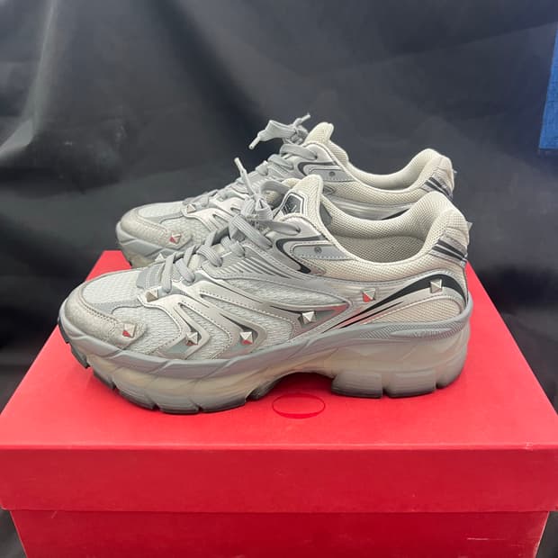 발렌티노 신발 41사이즈 ms2960