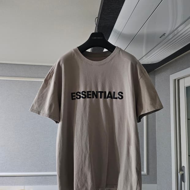 [거의 새것] 피어오브갓 에센셜 반팔 티셔츠 M