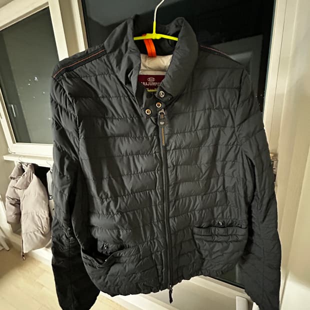 파라점퍼스 경량패딩 M 사이즈