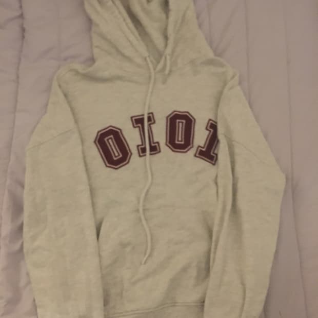 오아이오아이 후드티 M