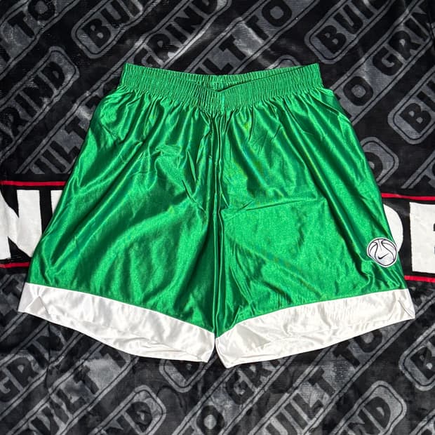 나이키 배스킷볼 쇼츠 그린 화이트