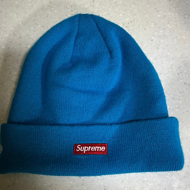 슈프림 뉴에라 바시티 비니 슬라이트 23FW