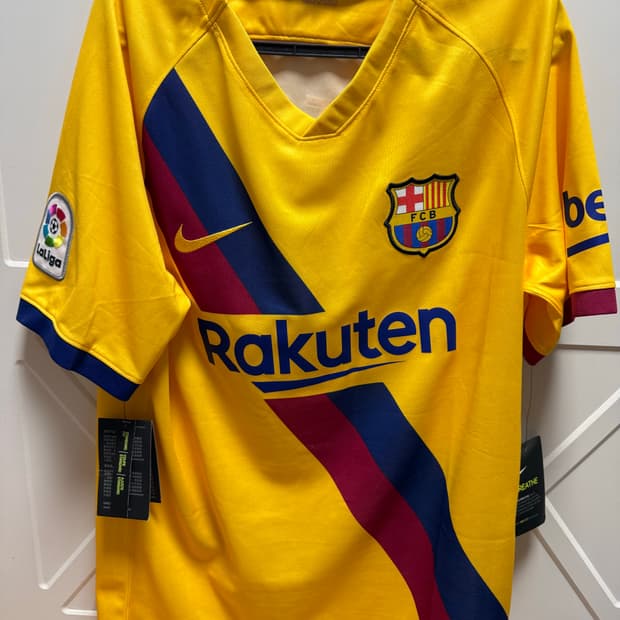 19-20 바르셀로나 메시 유니폼