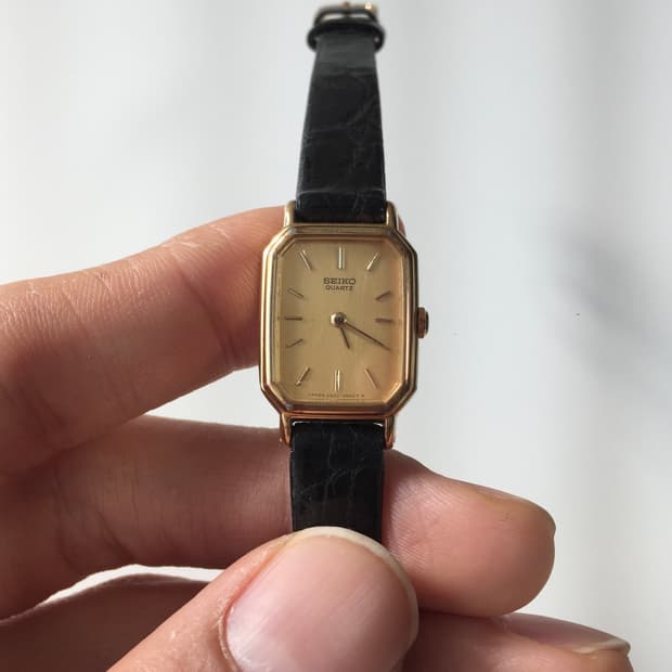 80s seiko tank gold quartz