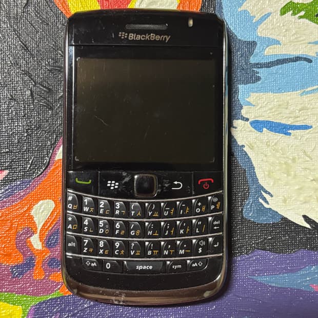 빈티지)블랙베리 볼드 9700 폰 수집 인테리어 소품외 사용