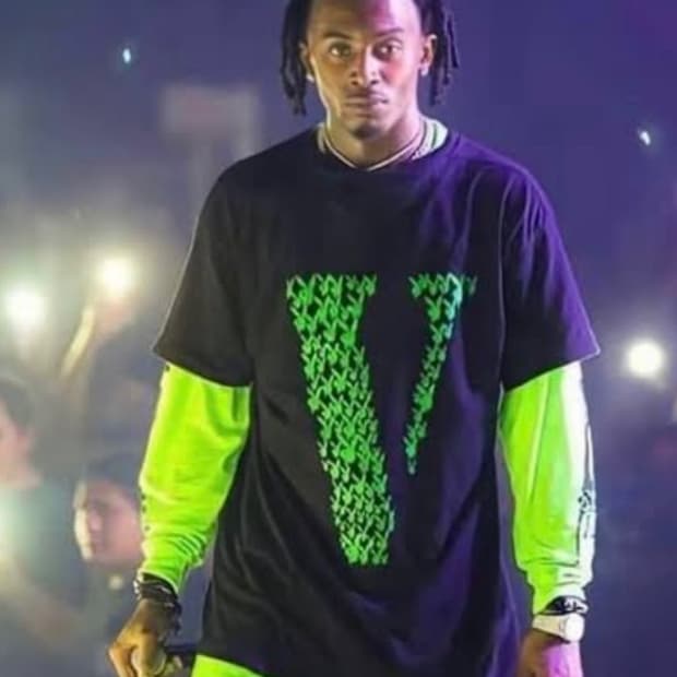 브이론 x 플레이보이 카티 반팔 그린 미판