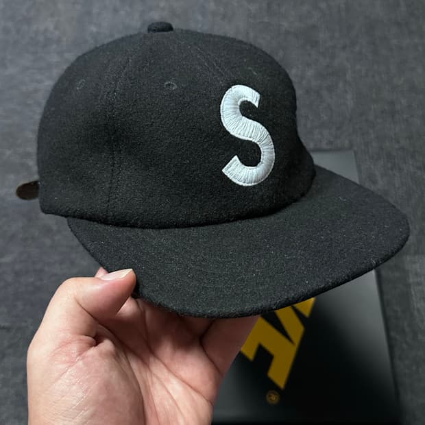 Supreme  17fw wool S logo 6패널 착샷 포함