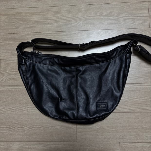 요시다포터 프리스타일 크로스백 블랙 S (707-07186) 