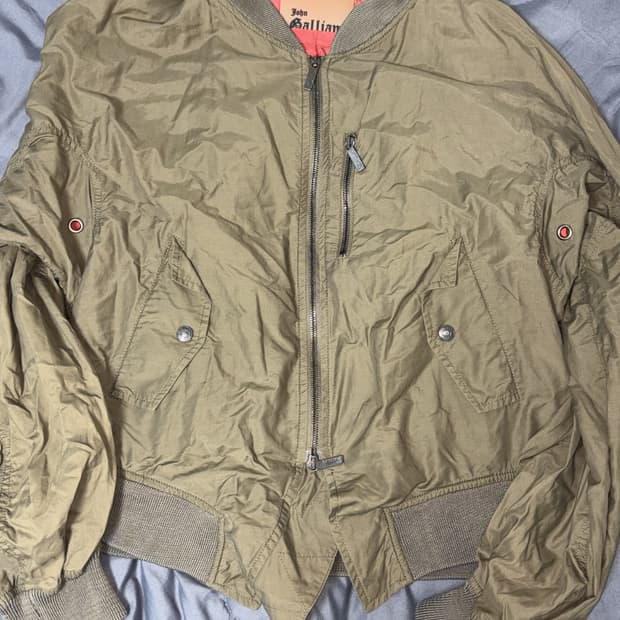 존갈리아노 카키 봄버 46 사이즈