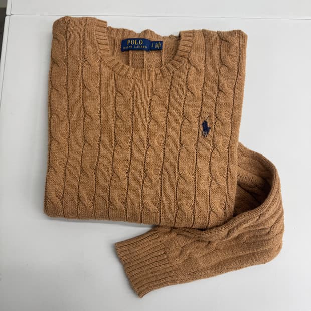 폴로 니트 