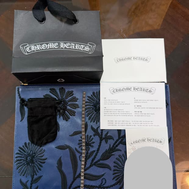 크롬하츠 피라미드팔찌 국내백화점 구매 출구상품 새상품급 팝니다.!!