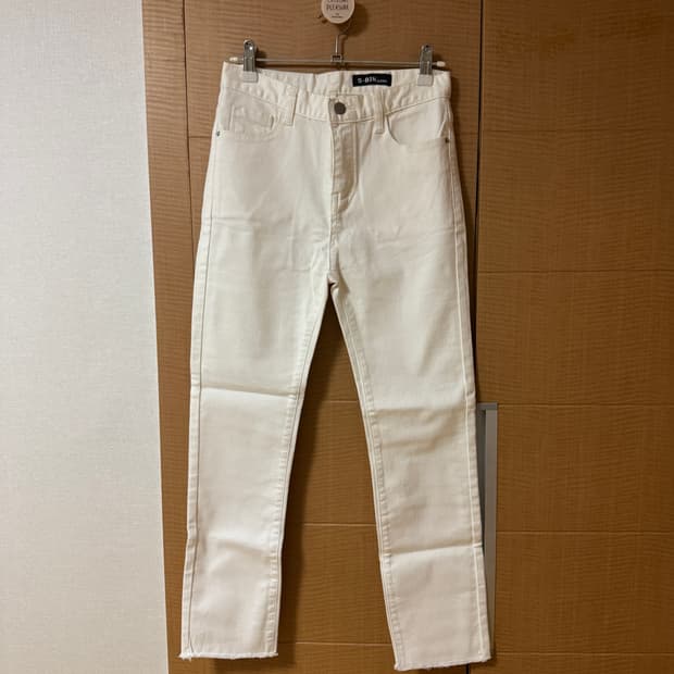 새상품 s 밑단컷팅 일자 팬츠