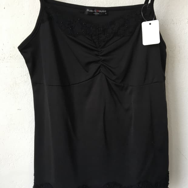 Lace trimming shirring point sleeveless