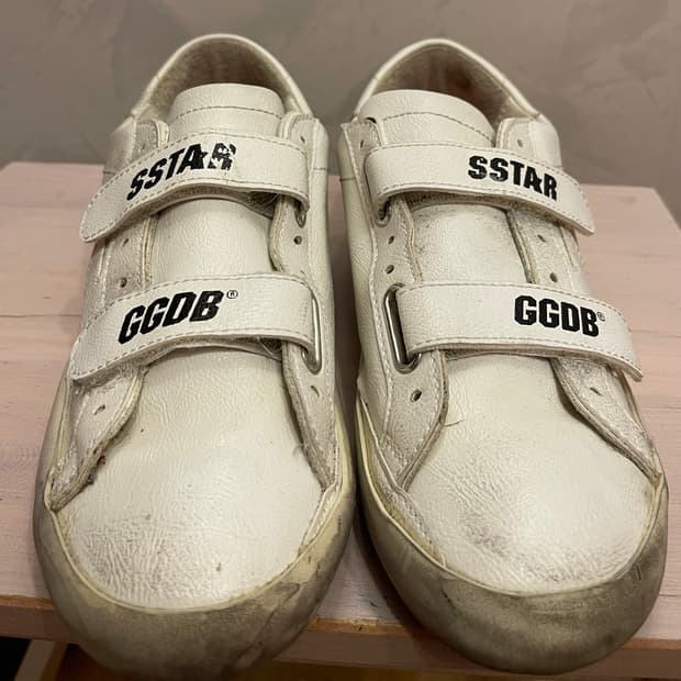 골든구스 올드스쿨에디션 벨크로 37(240) 사이즈 흰색