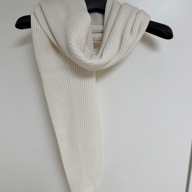 아모멘토 볼레로 머플러