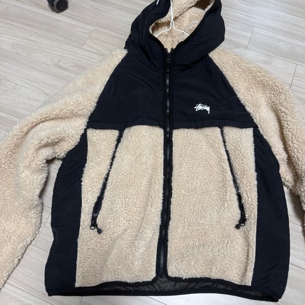 스투시 쉐르파 패널 후드 자켓 베이지 (사이즈L)