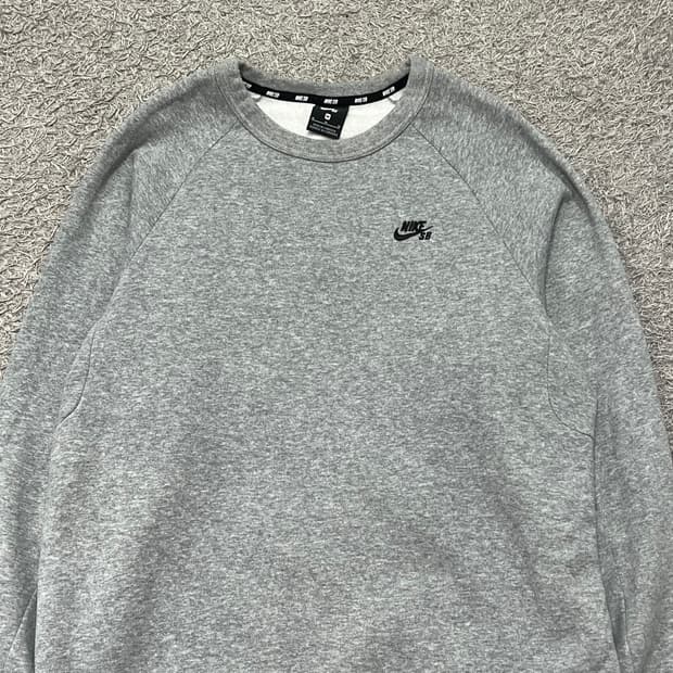 [95-100] 나이키sb 맨투맨