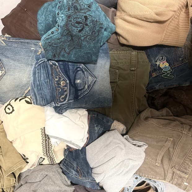 원가 80만원대 Y2K 의류 일괄