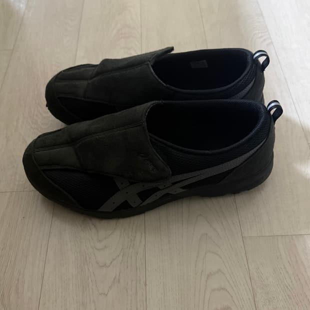 255) 아식스 라이프워커 101 블랙 차콜 그레이