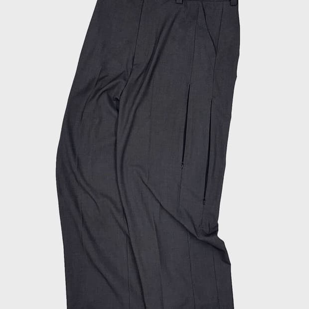 논노드 Flexible side slacks pants- Charcoal