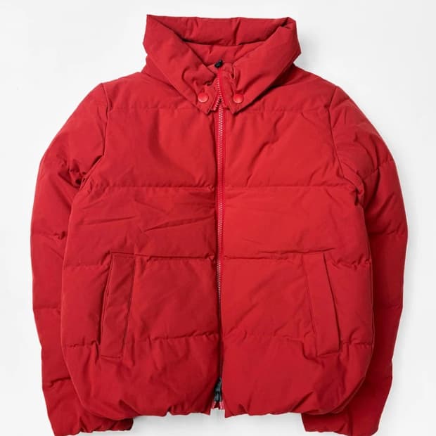 오니츠카타이거 크롭 덕다운 카라 패딩 PN5546