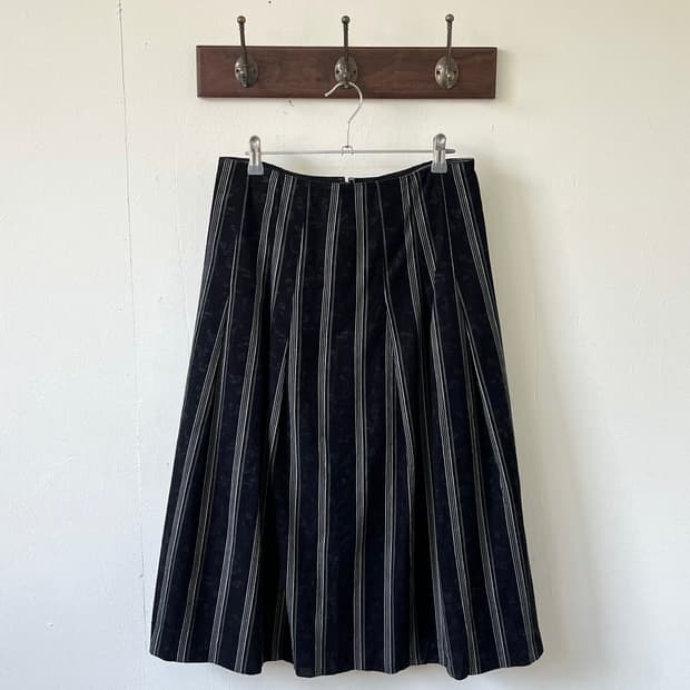 Cherissable 코듀로이 플라워 스커트