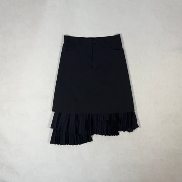 Pleated Black Long Skirt