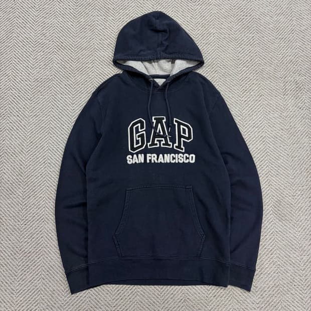 갭 아플리케 로고 후드티 v3159