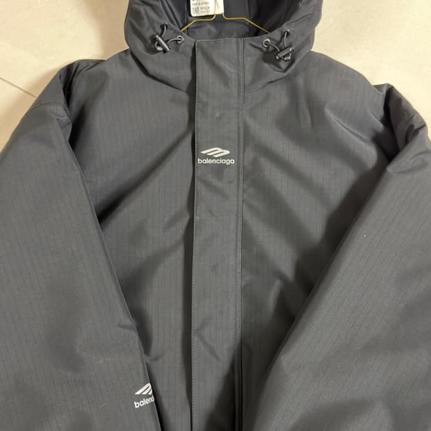 정품 발렌시아가 24FW 스키웨어 스키피카 44 블랙