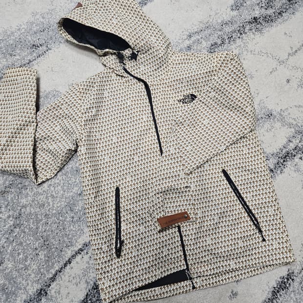 95 ]노스페이스 트레킹 패턴 바람막이