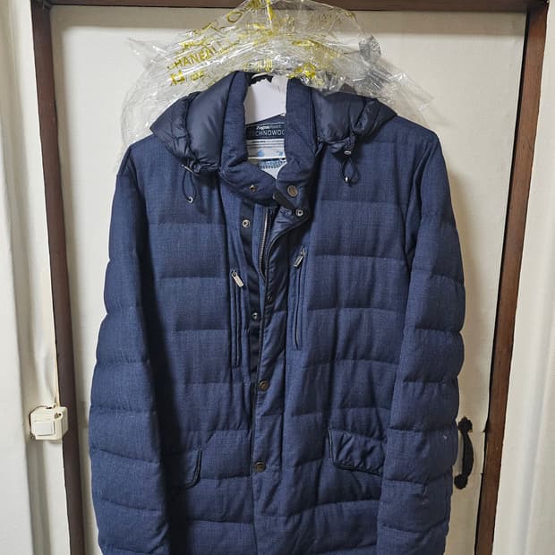 에르메네질도 제냐 후드 구스다운 패딩 100