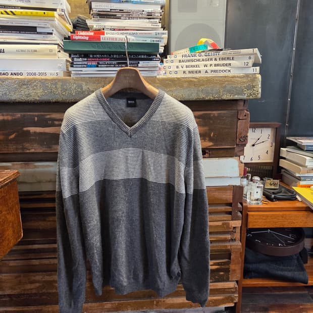 휴고보스 블랙라벨 니트