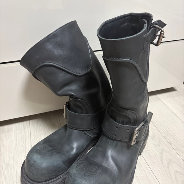 발렌시아가 베놈부츠 미드 41size (260-270)