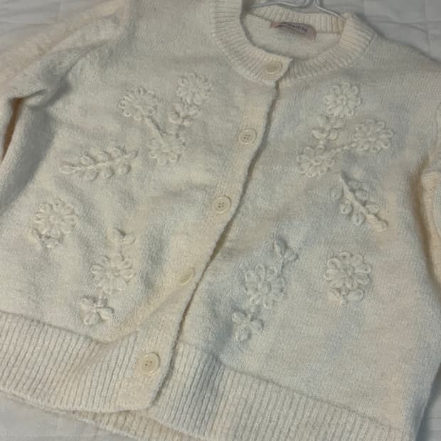 멜본 아이보리 꽃 가디건