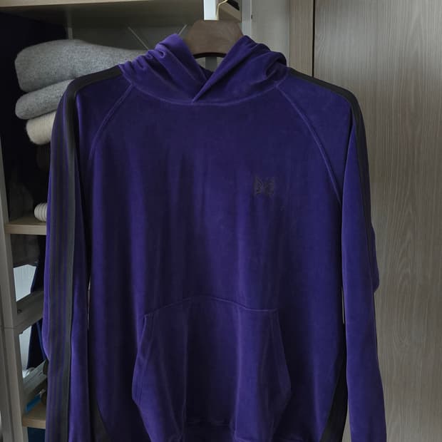 니들스 벨루어 후드티 퍼플(보라)