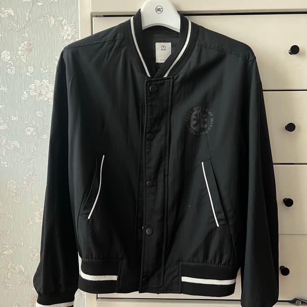 폴리테루 1011갤러리 바시티 