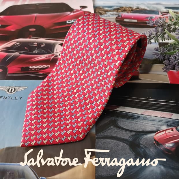 페라가모 실크 레드 강아지 패턴 넥타이 8.5cm A+등급 A18886
