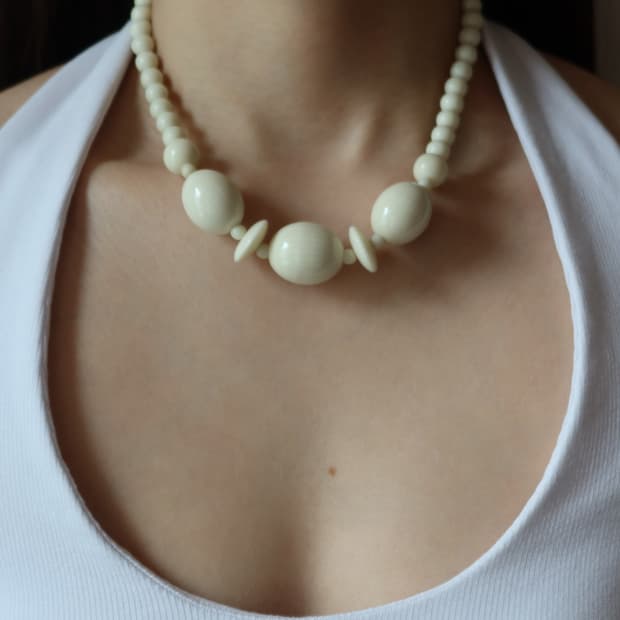 ivory orbit necklace